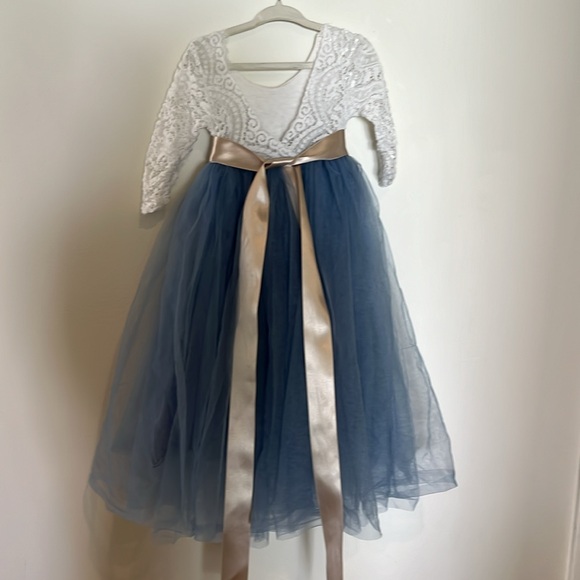 Beautiful occasion/flower girl dress - Picture 6 of 6